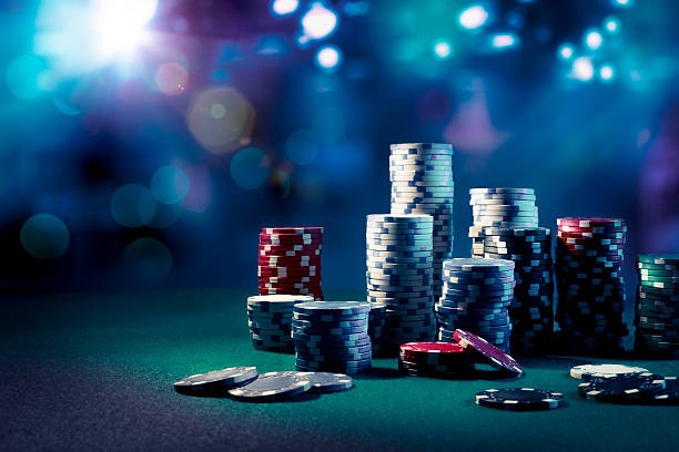 Aggressive hold strategy waiting for high multipliers